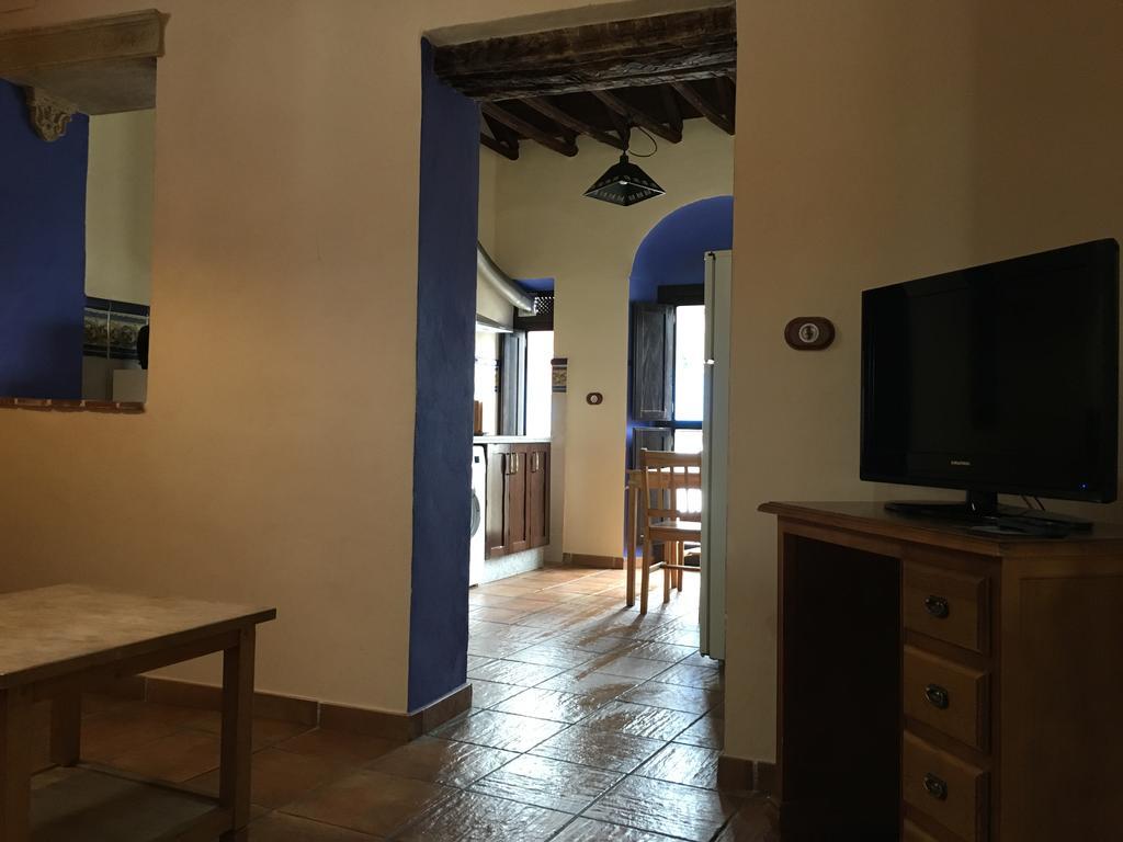 Apartamentos Victoria Bujalance Екстериор снимка